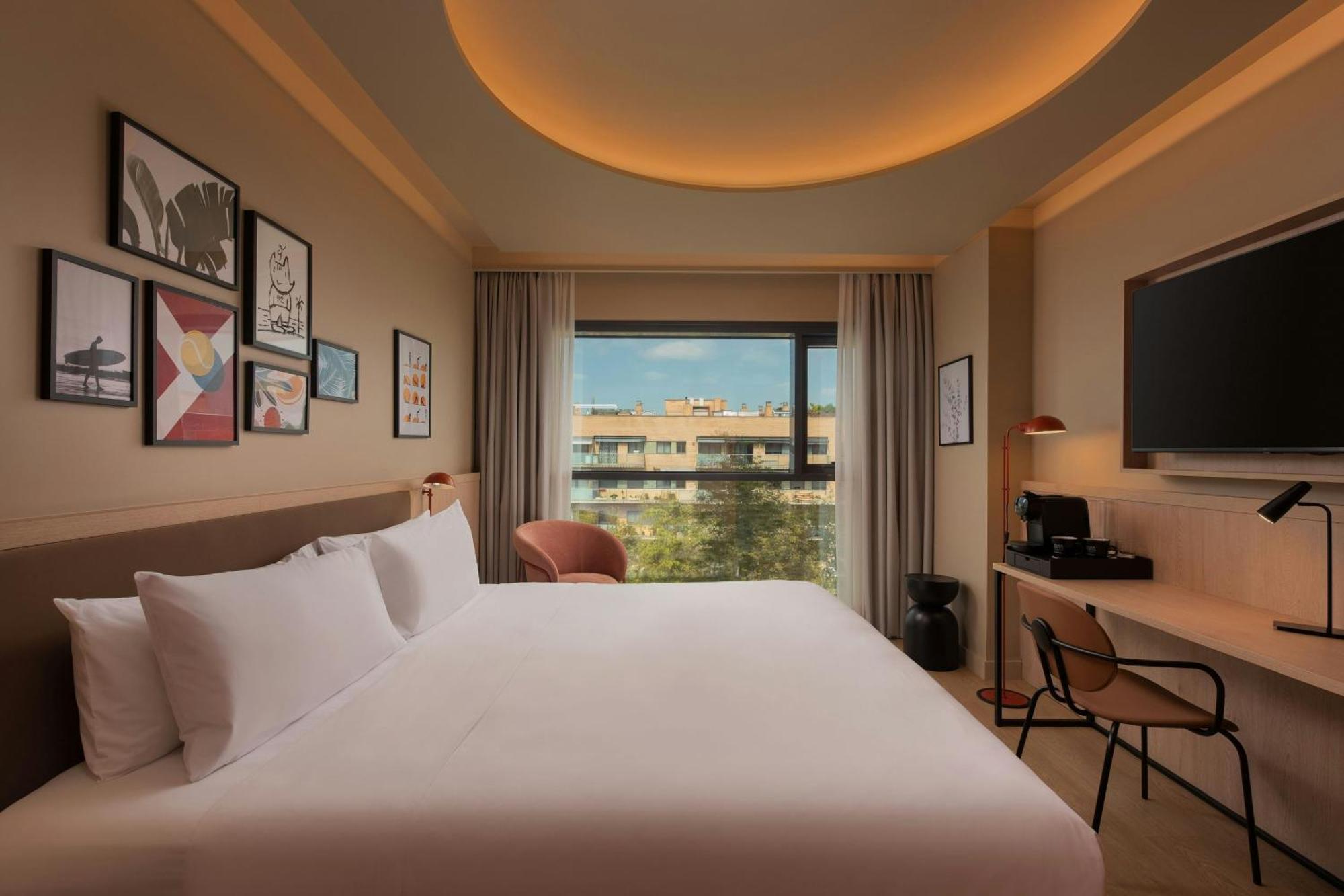 Preferred King Room City View,1643136432:JPEG