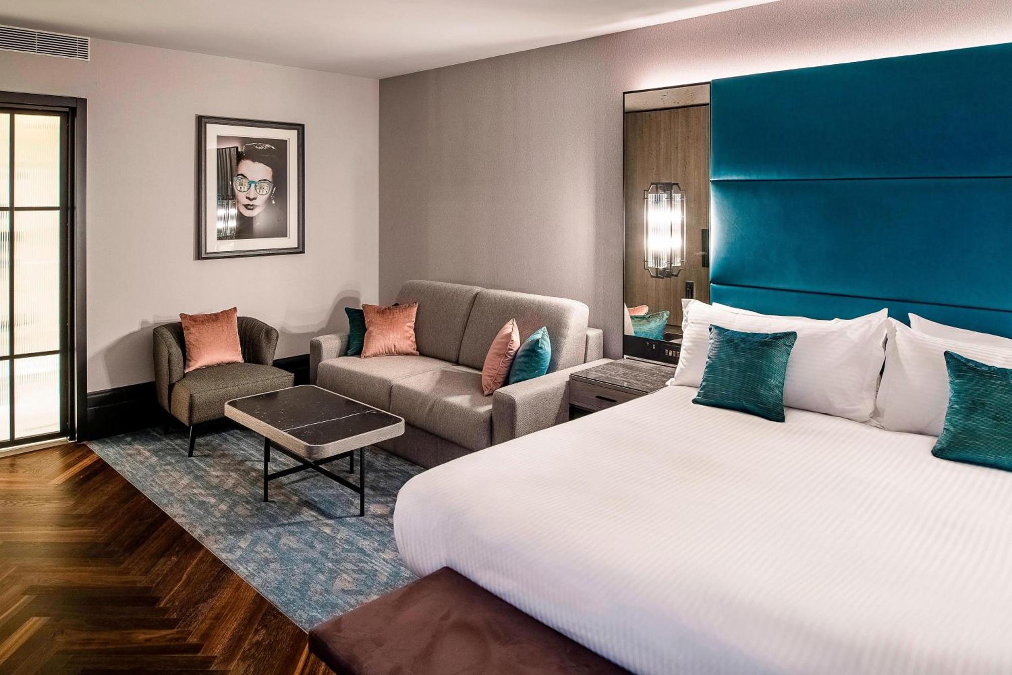 Junior Suite,1643201855:JPEG