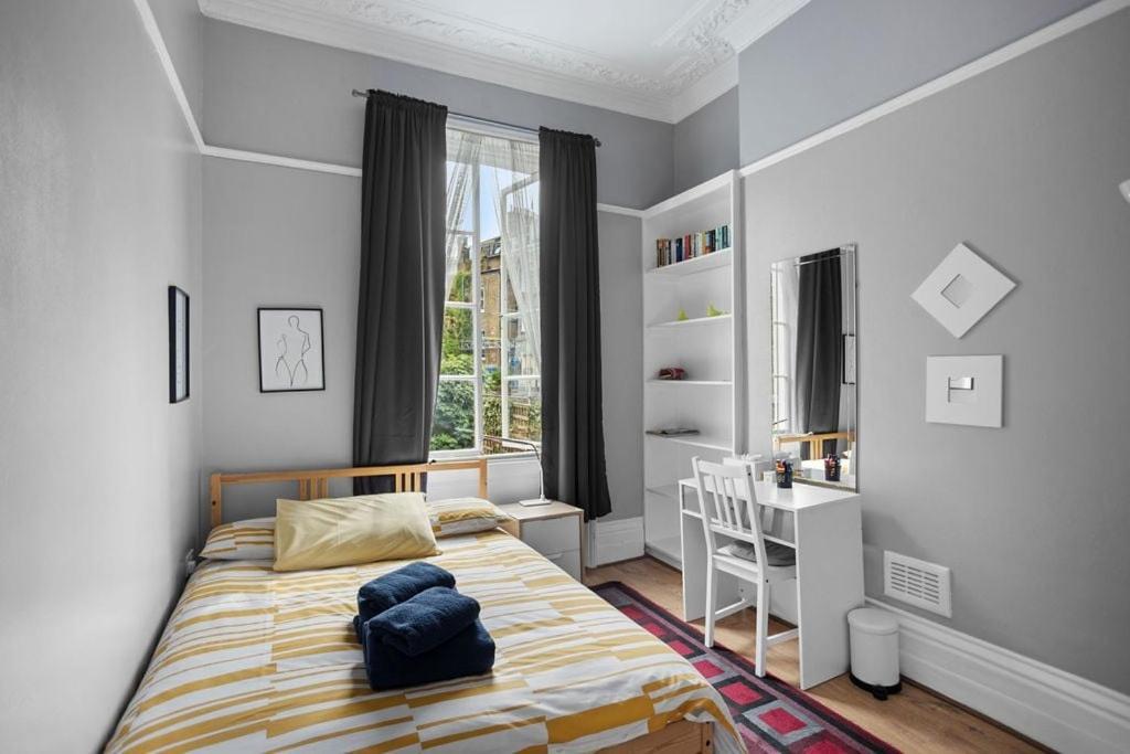 Double Room,1643407528:JPEG