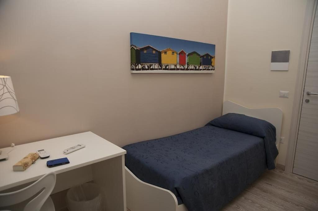 Single Room Private Bathroom,1643692789:JPEG