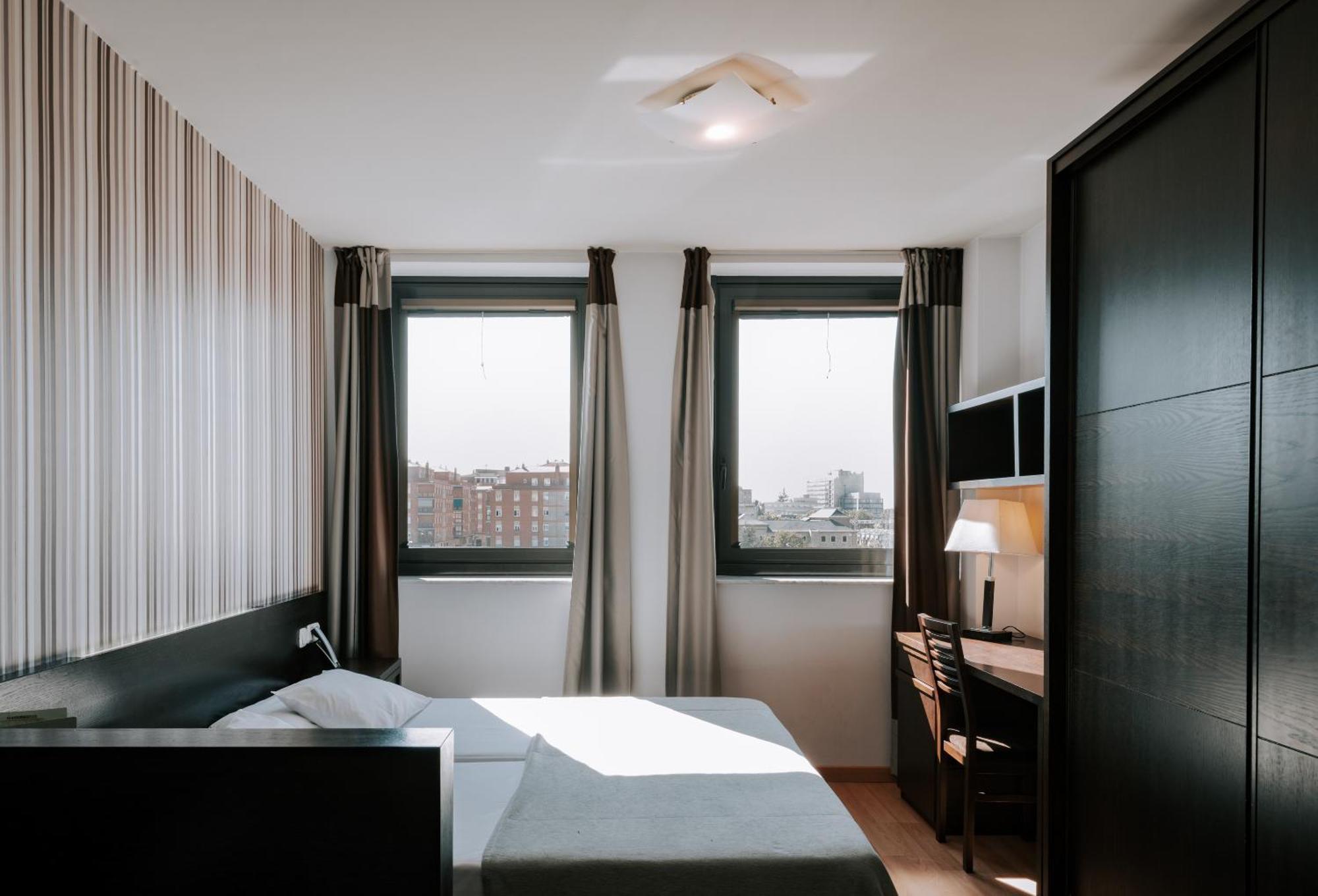 Habitación doble con parking incluido