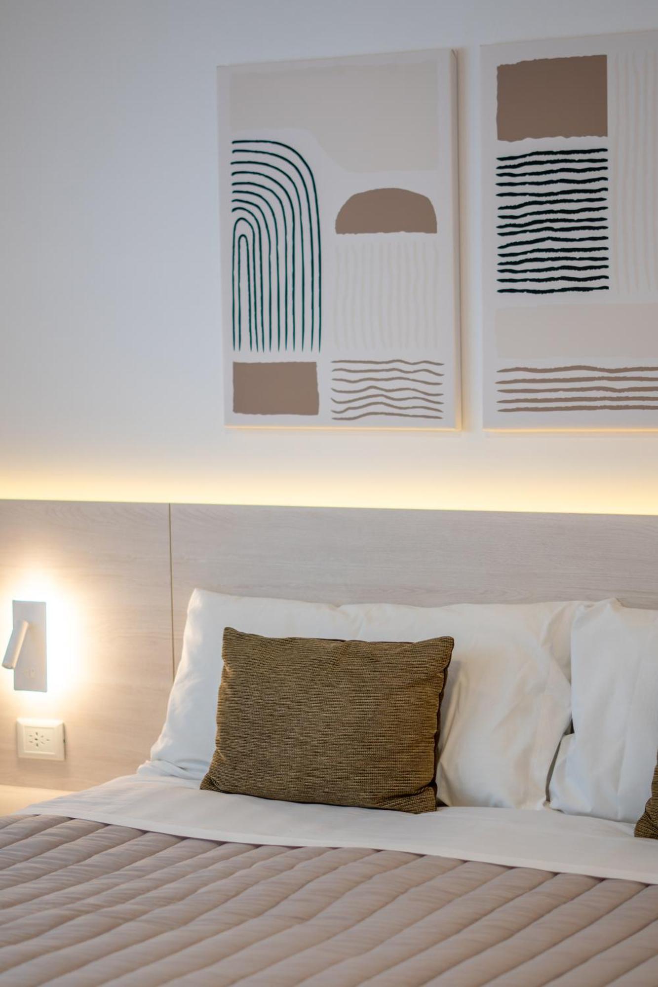 Three-Bedroom Superior Apartment,1643759569:JPEG