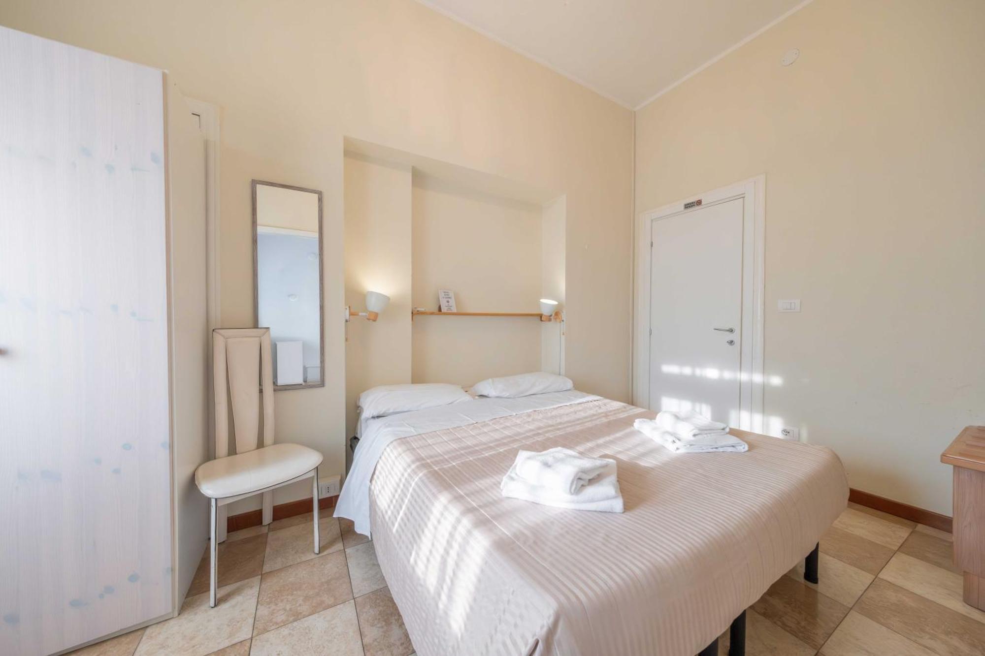 Double Room,1643770968:JPEG