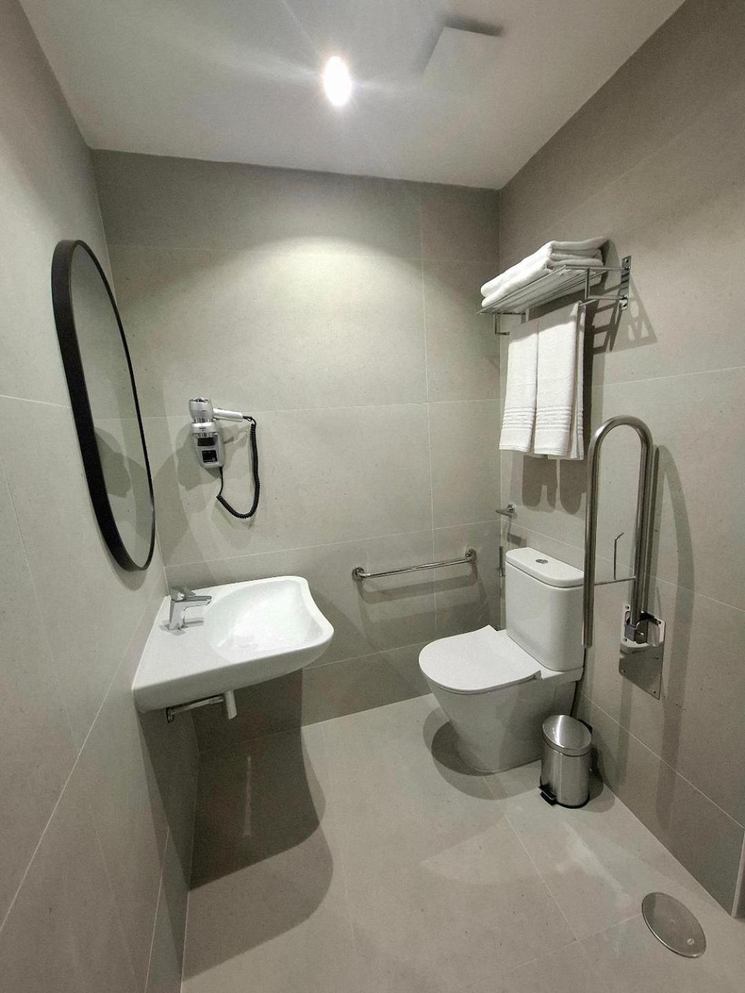 Double Room Disability Access,1643771124:JPEG