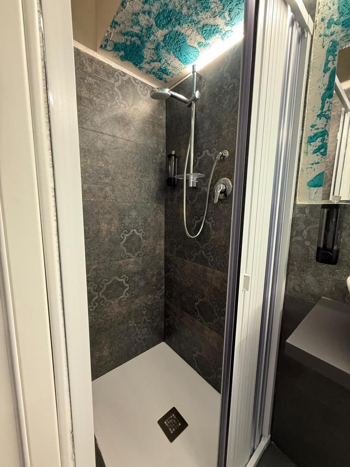 Standard Double Room,1644182108:JPEG