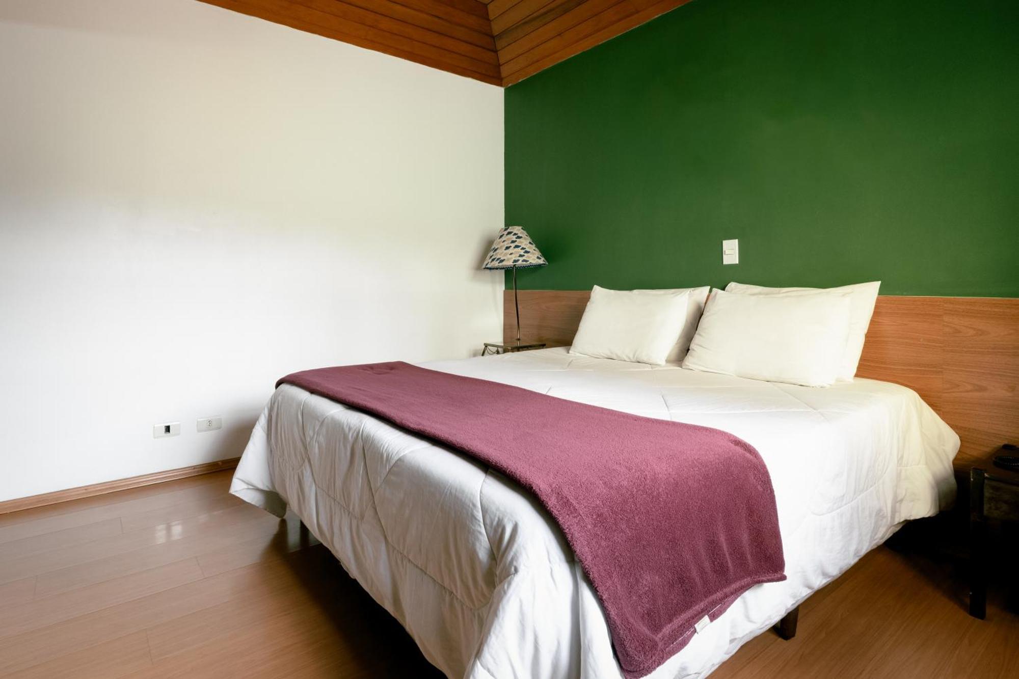 Quarto Duplo Deluxe com Cama Queen Size