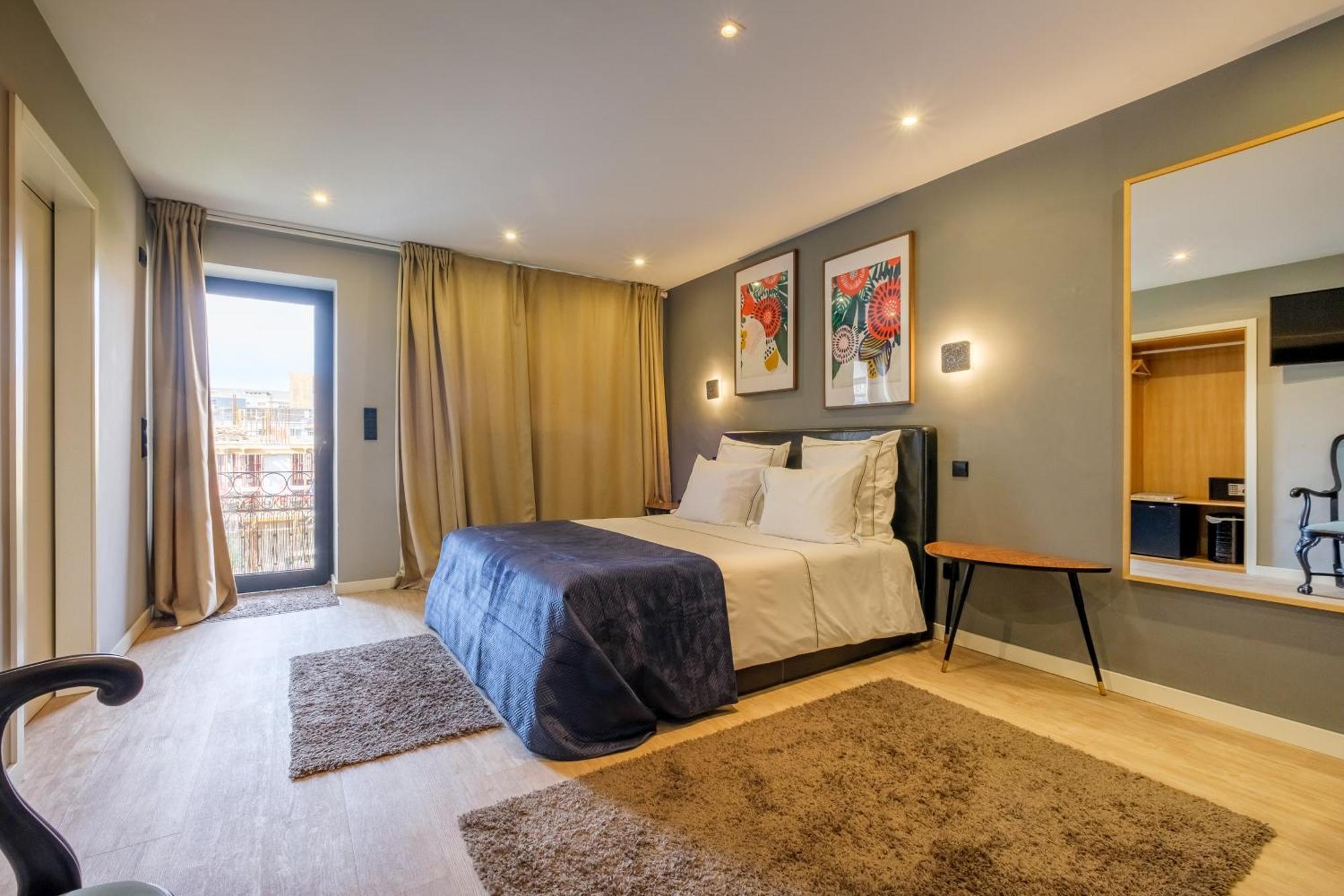 Suite Balcony,1645025653:JPEG