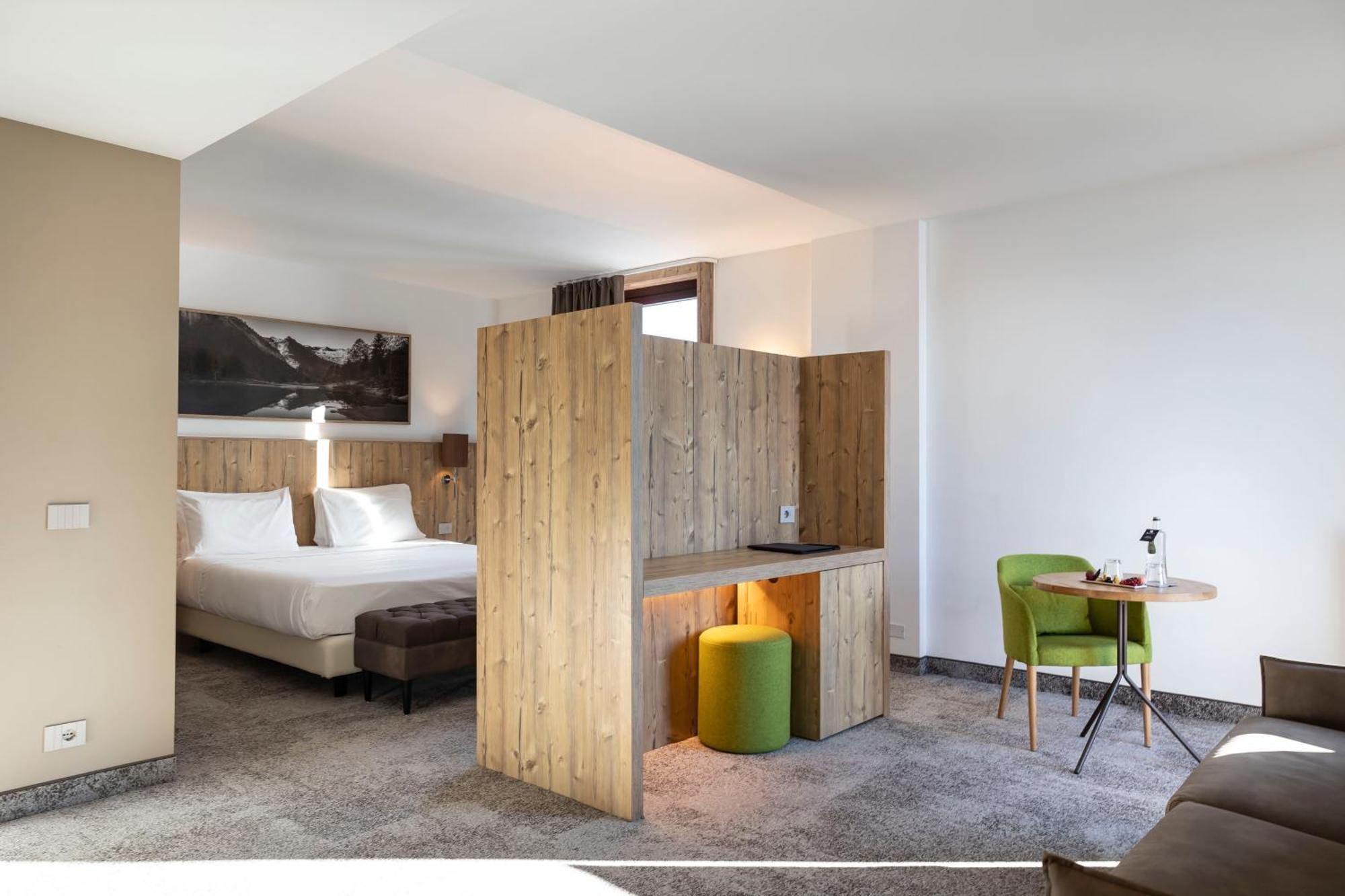Junior Suite,1645657504:JPEG