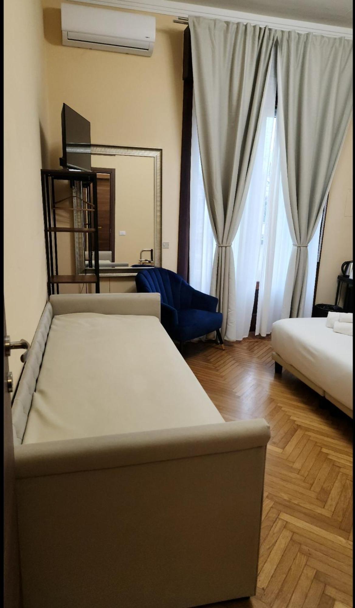 Family Room,1645715742:JPEG