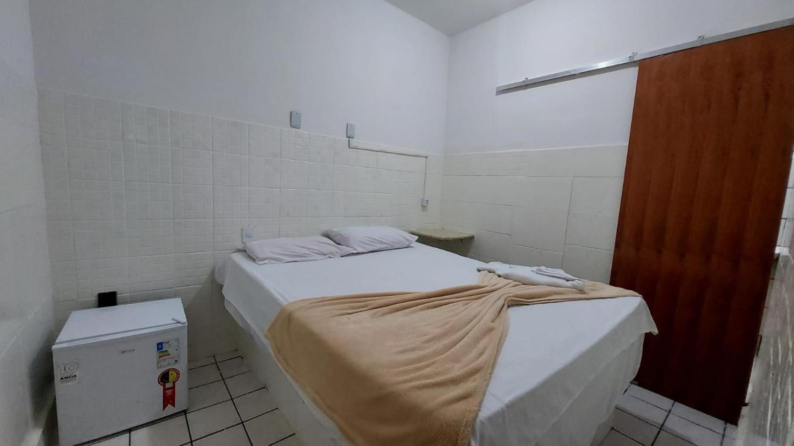 Suite,1645723981:JPEG