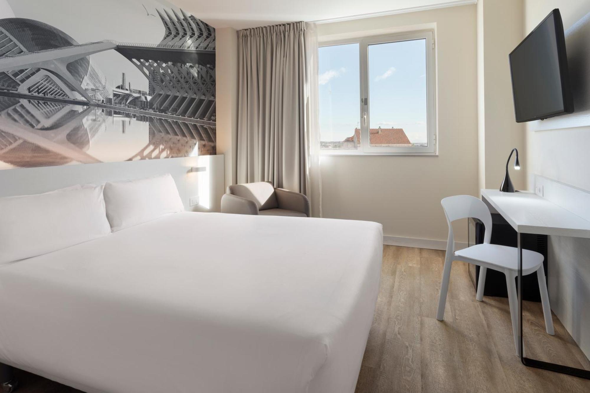 Double Room,1646329890:JPEG