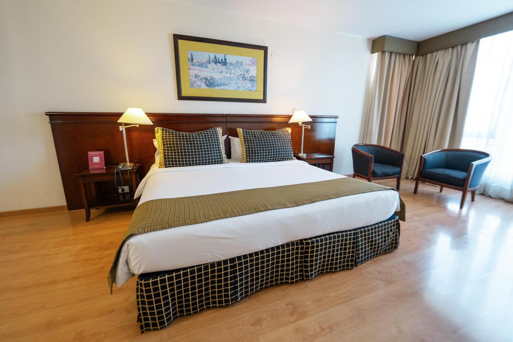Deluxe Double Room,1646339803:JPEG