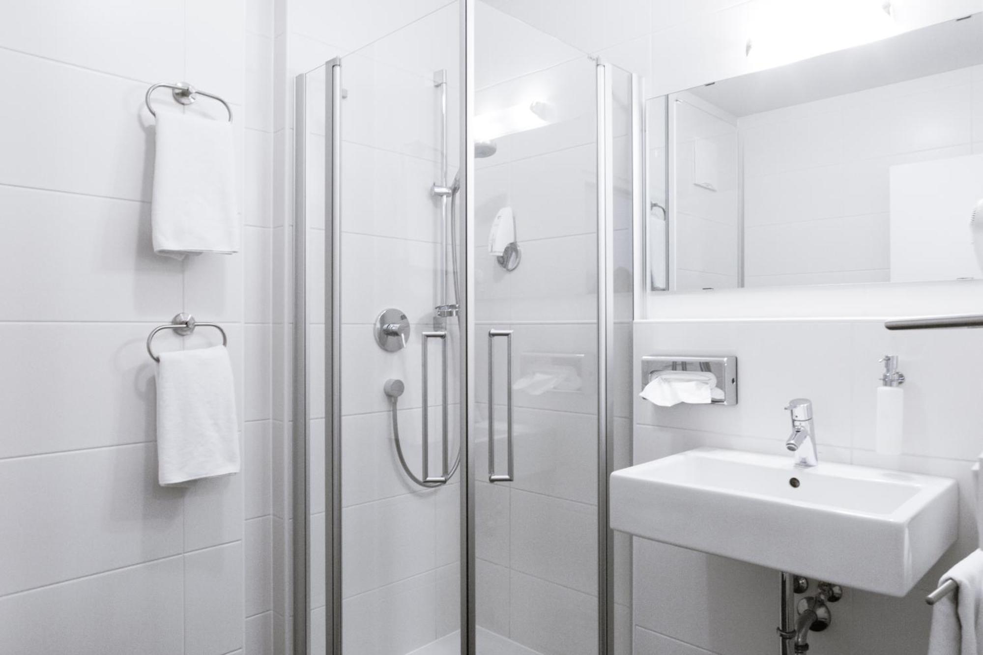 Double Room Balcony Annex