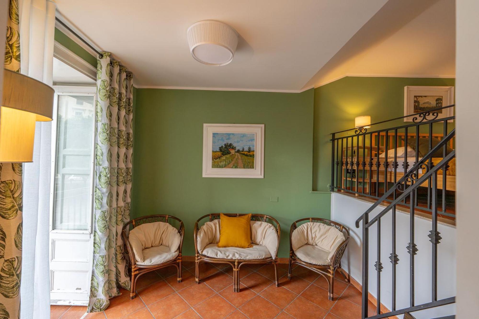 Classic Quadruple Room