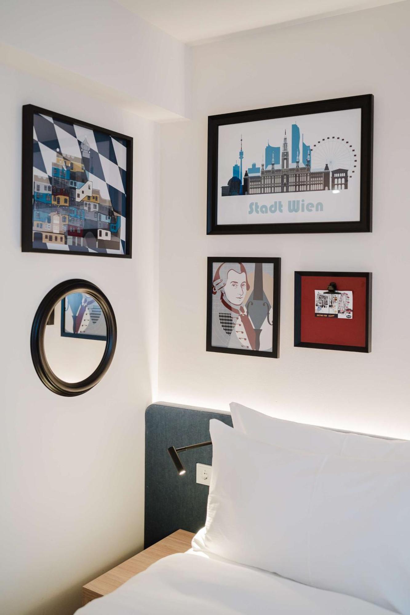 King Room,1647625387:JPEG