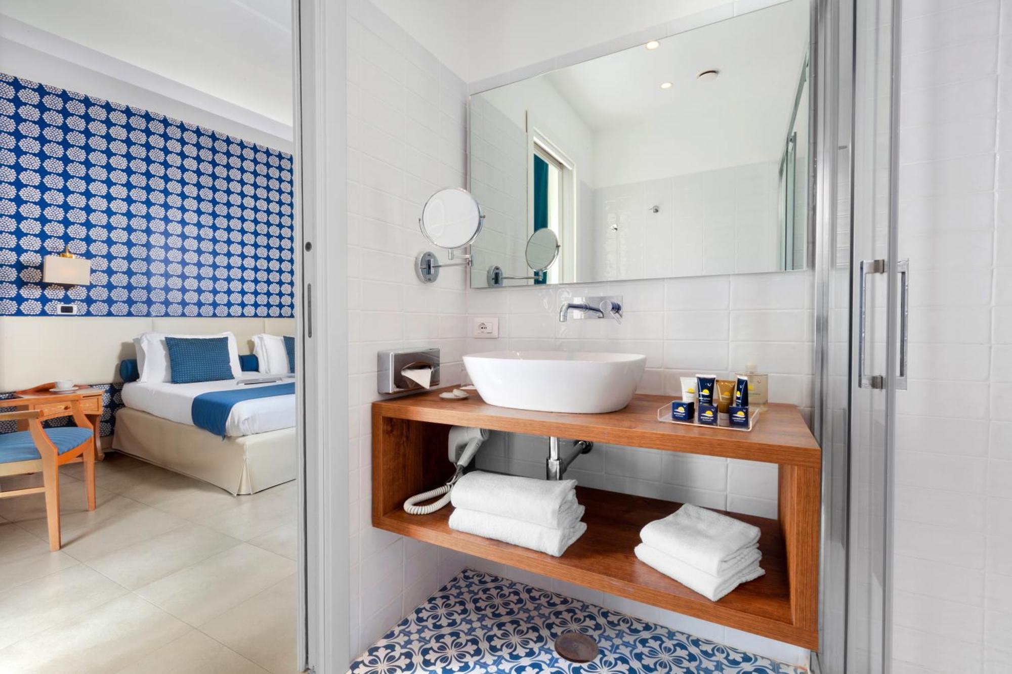 Double Room Pool View