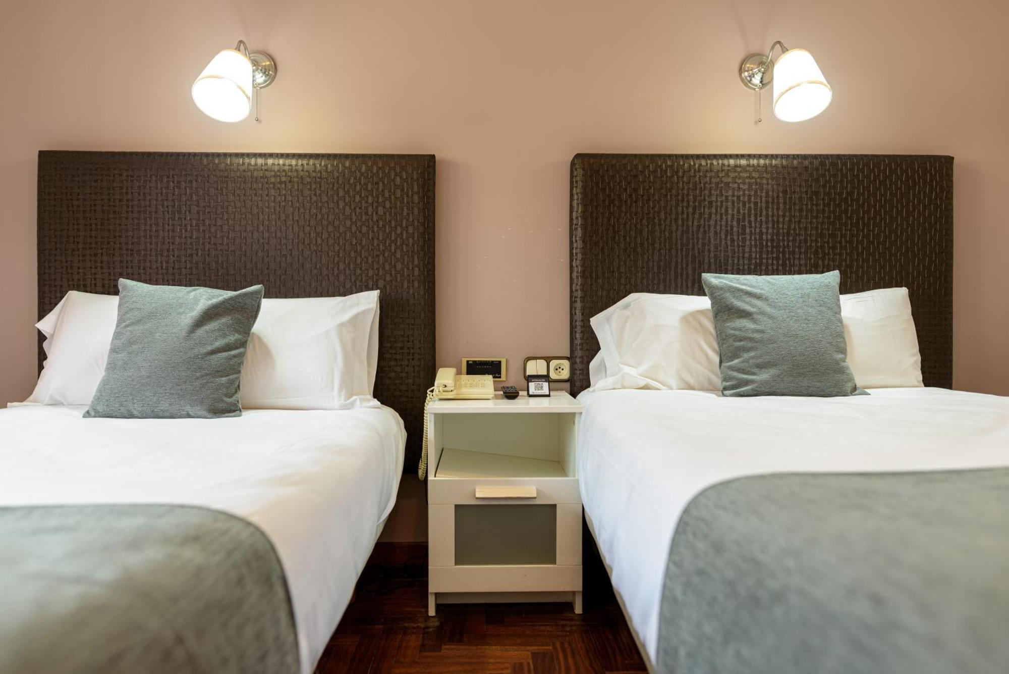 Economy Double or Twin Room,1649023156:JPEG