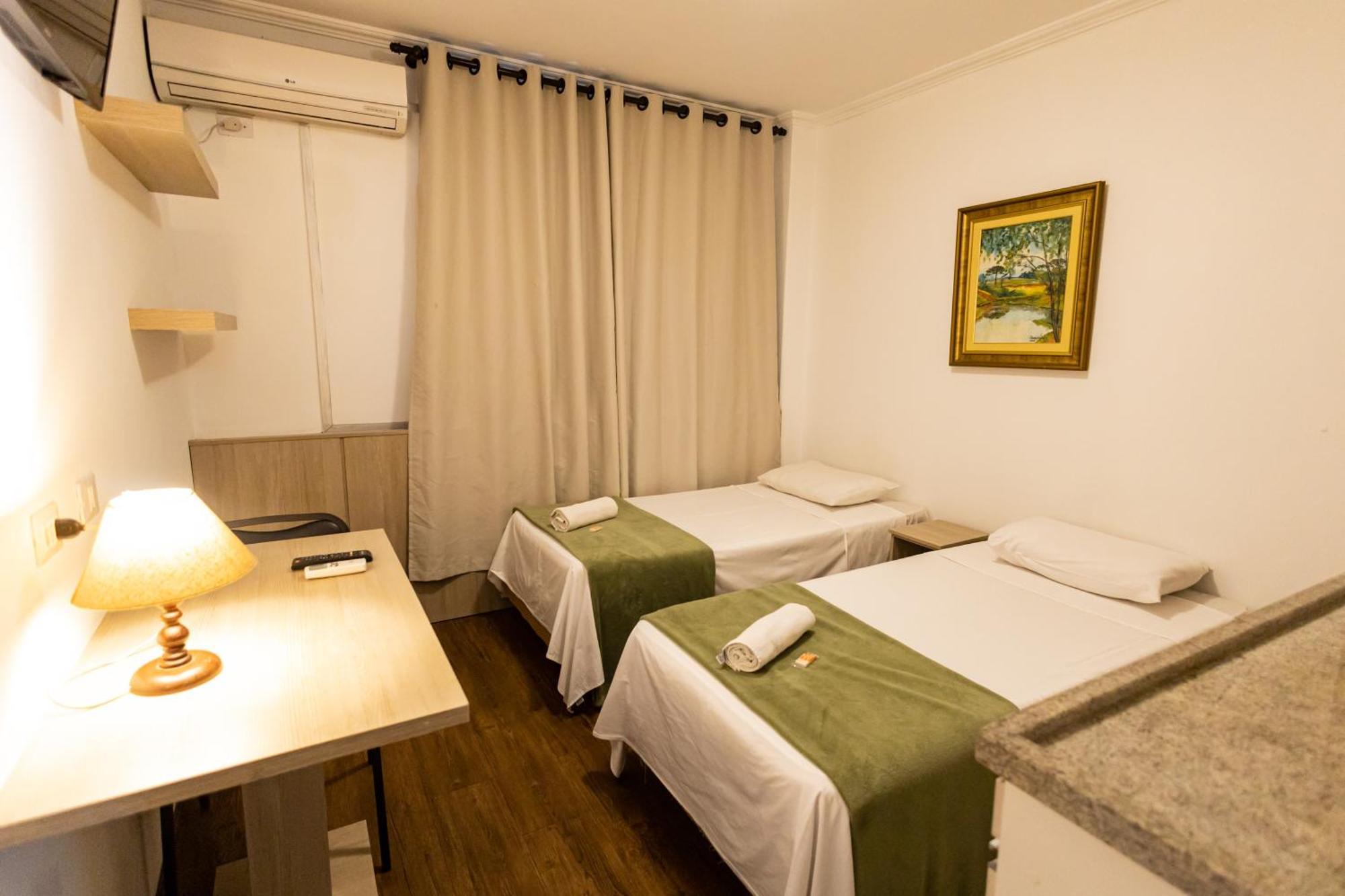 Twin Room,1649023994:JPEG