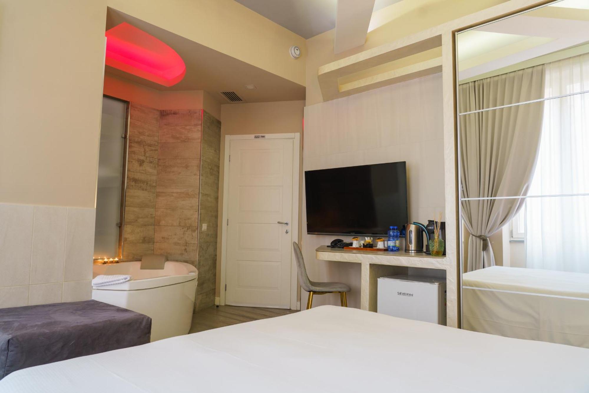Executive Suite,1649039697:JPEG