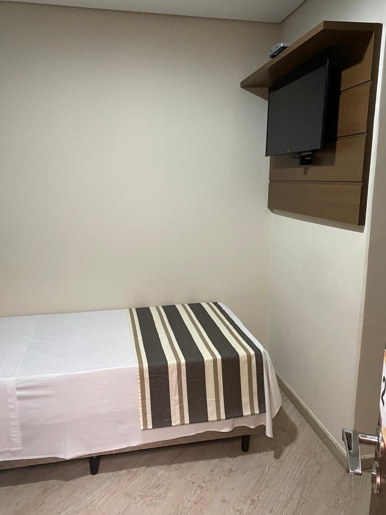 Single Room,1687493532:JPEG