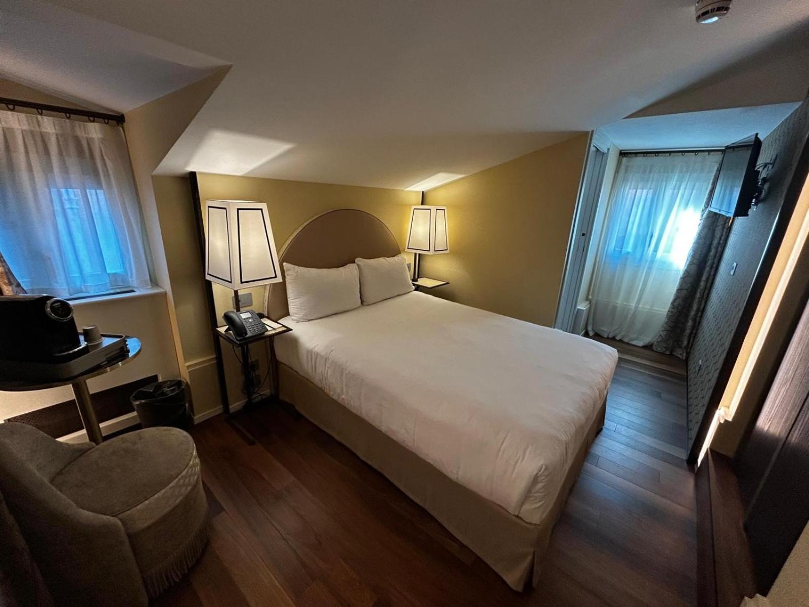 Basic Room,1649879108:JPEG
