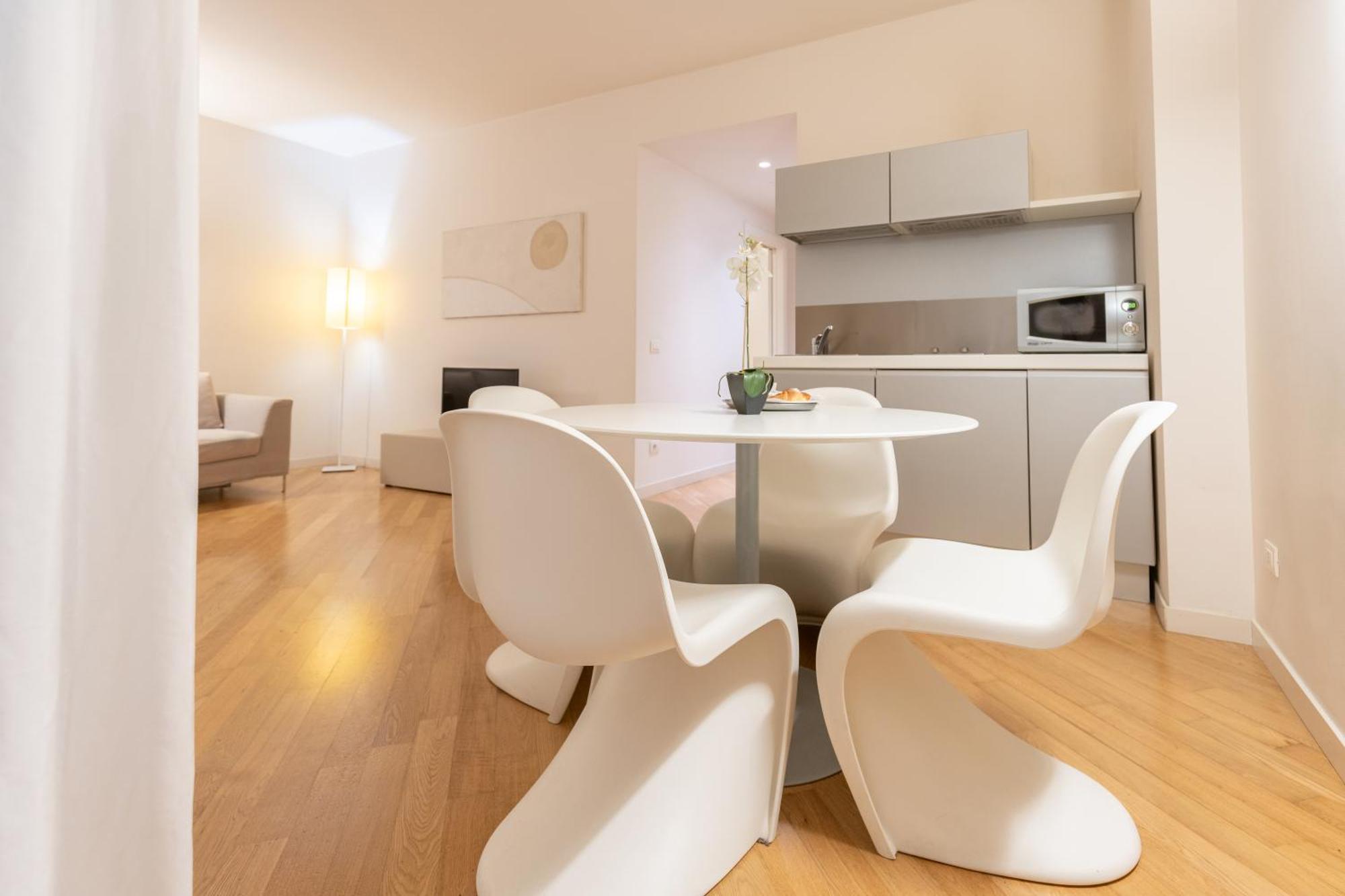 Superior Two-Bedroom Apartment,1649891075:JPEG