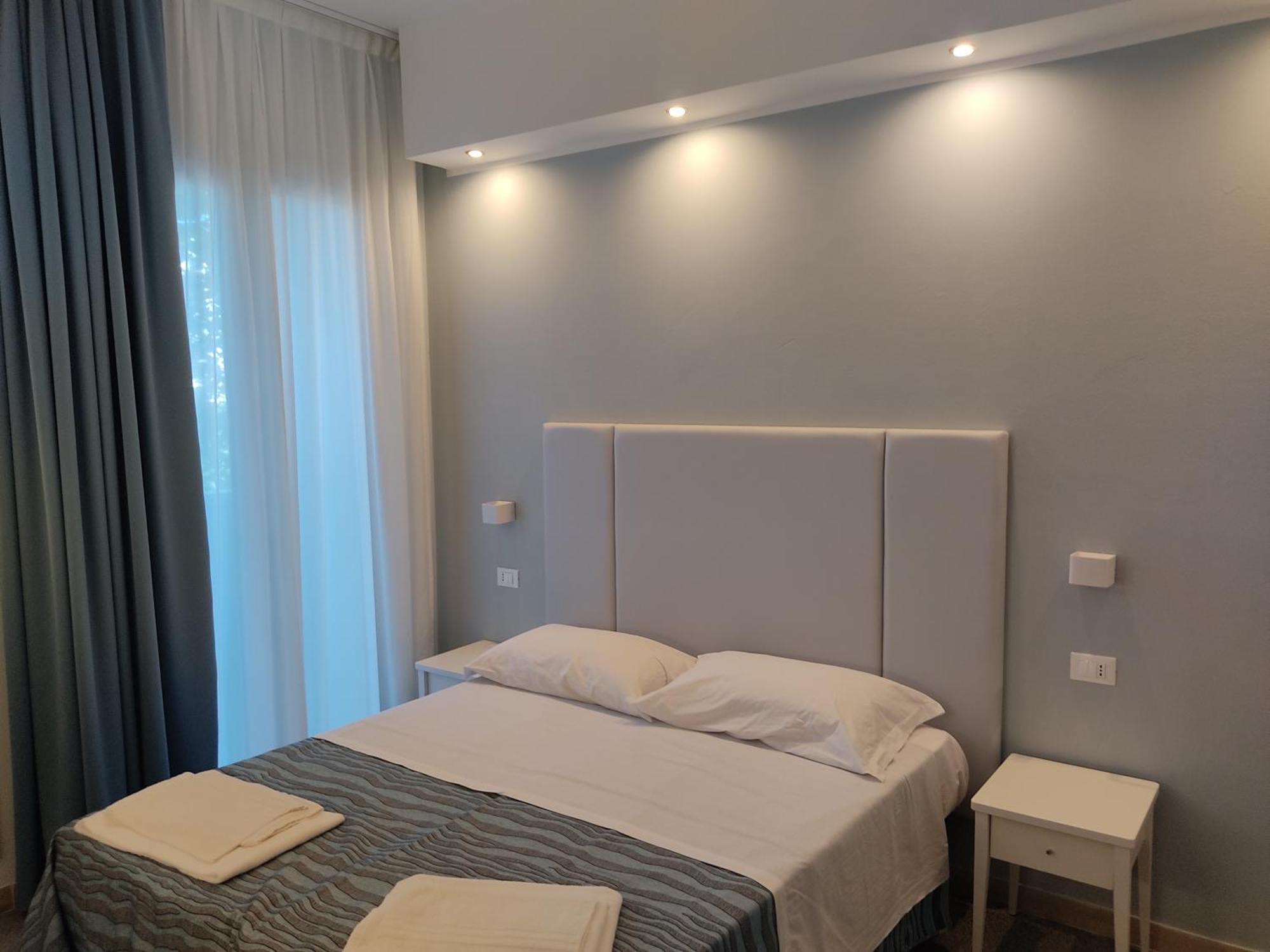 Double or Twin Room,1649906428:JPEG