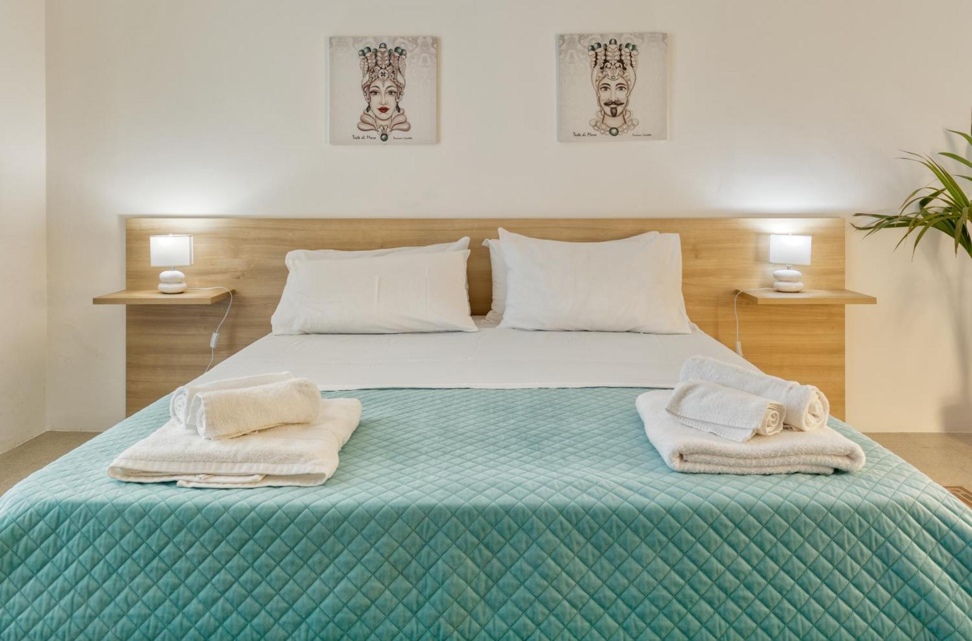Double Room,1650479458:JPEG
