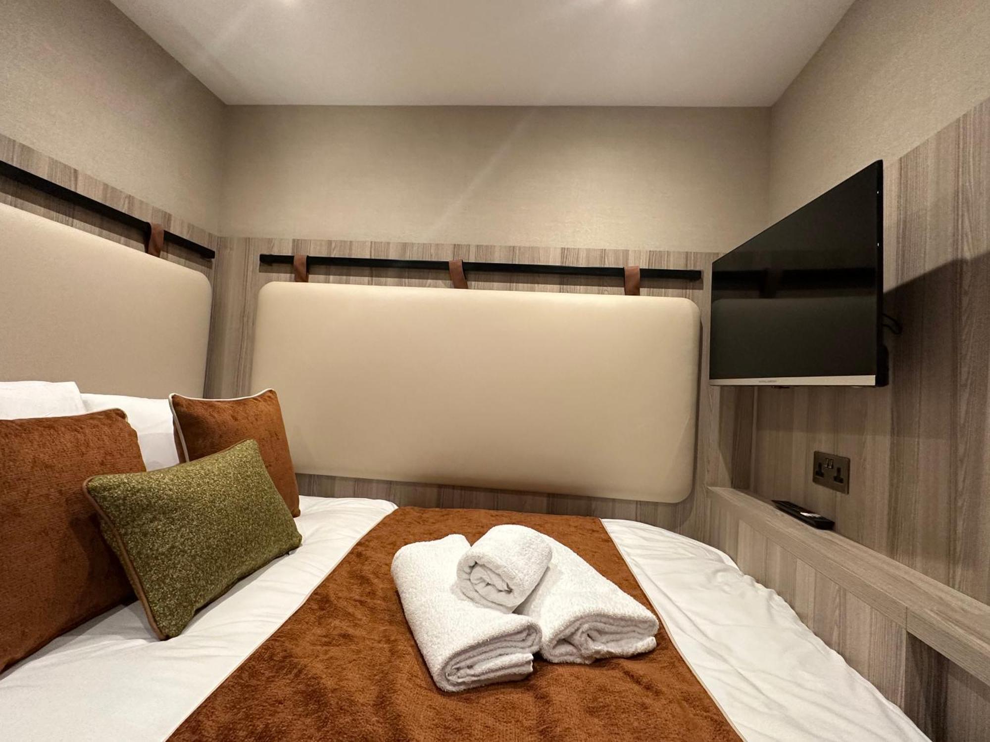 Deluxe Double Room,1651162782:JPEG