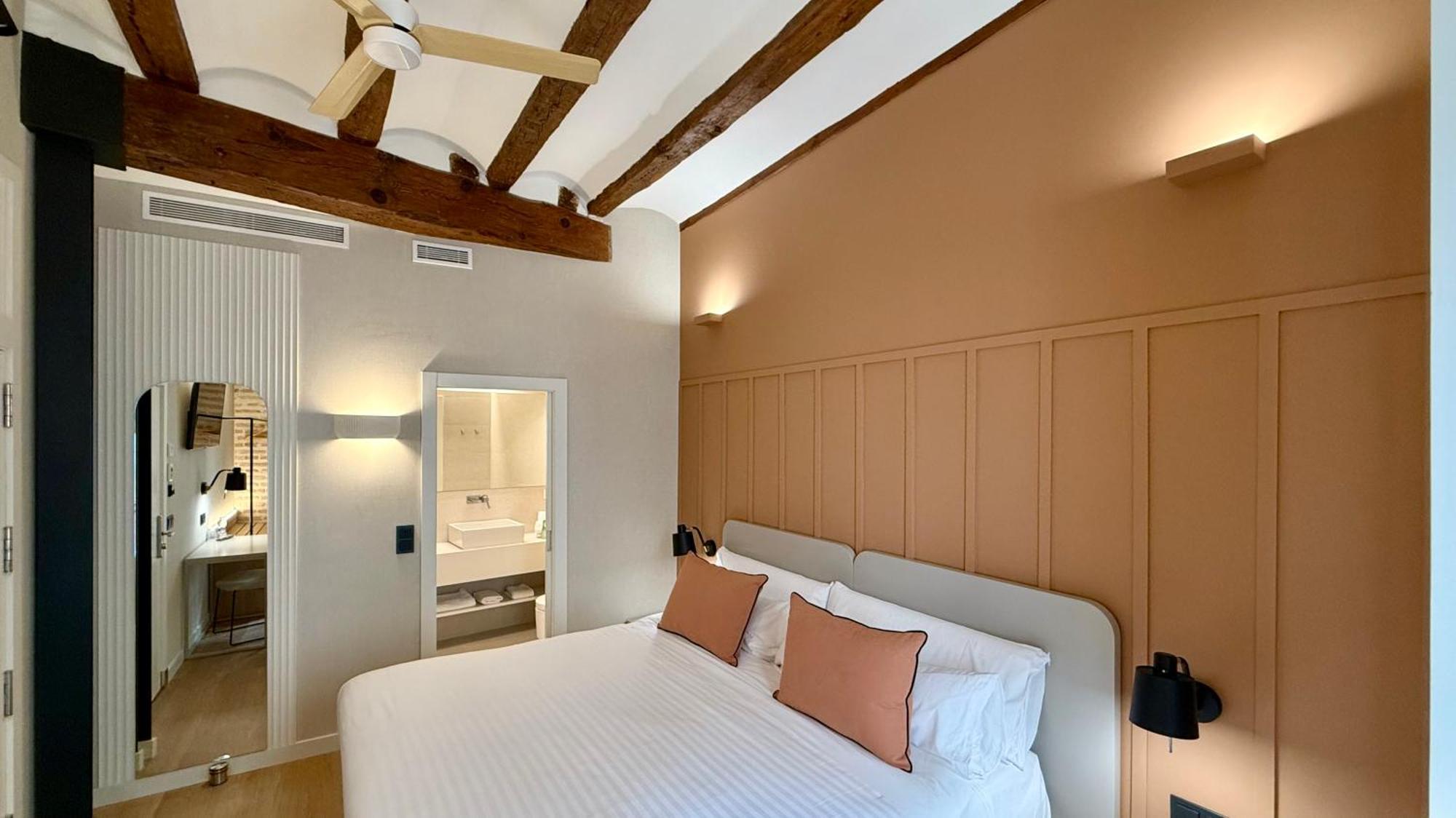 Deluxe Triple Room,1651179405:JPEG