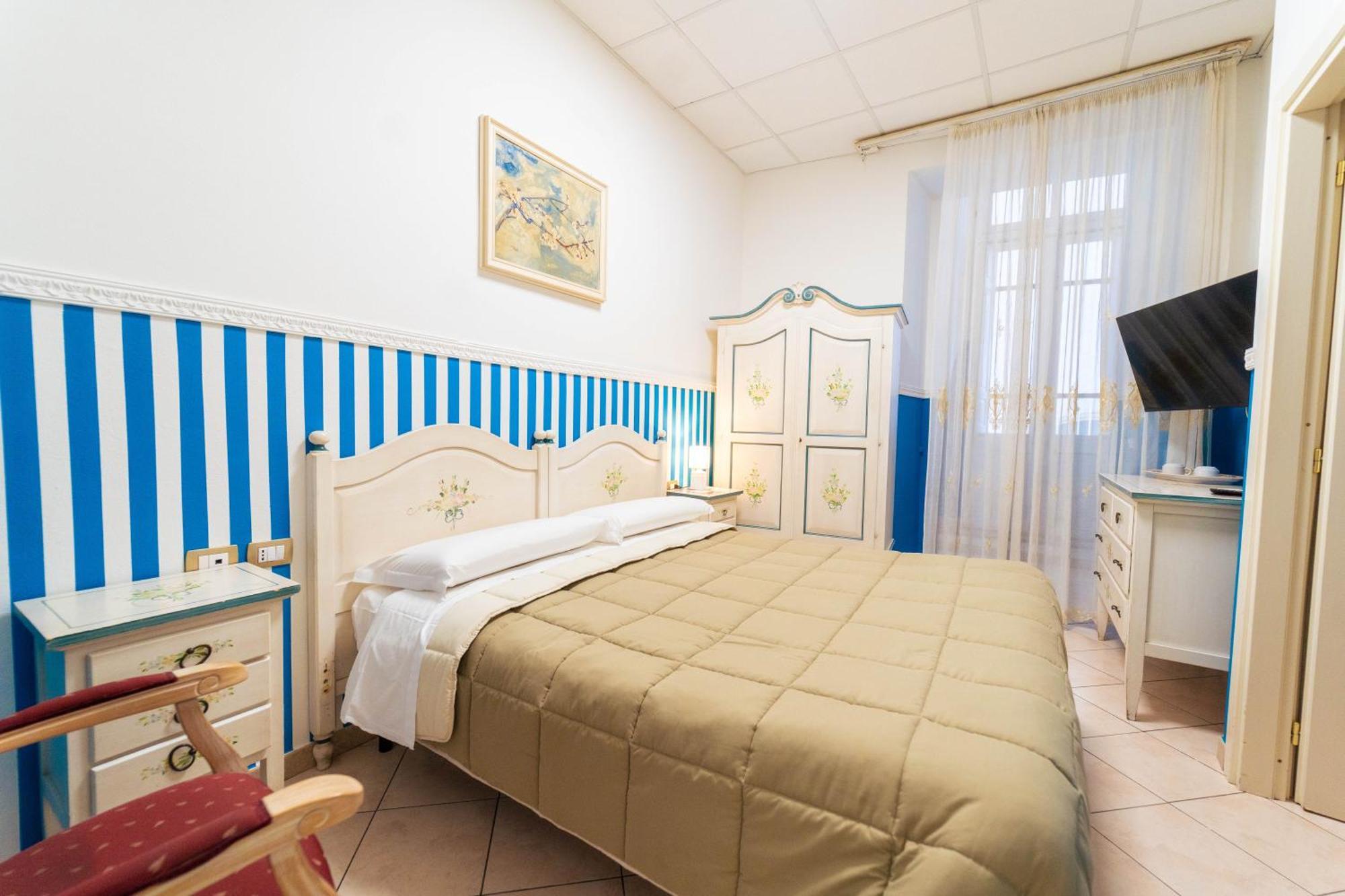 Double Room,1651757345:JPEG