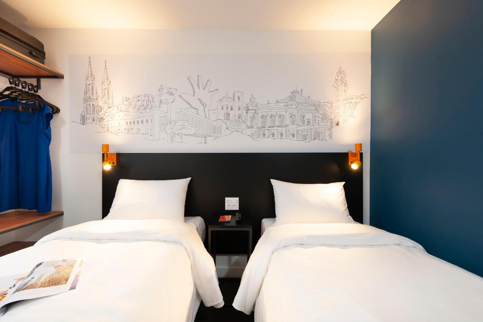 Standard Twin Room,1651789482:JPEG
