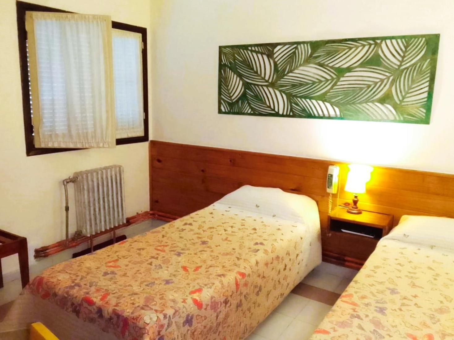 Twin Room,1652577428:JPEG