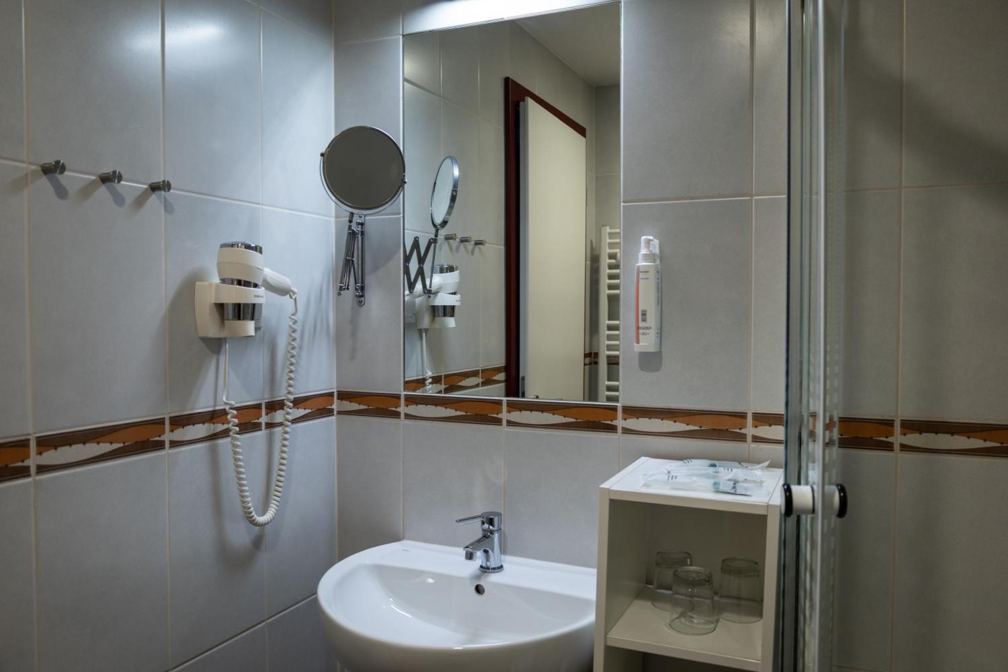 Habitación Familiar con balcón