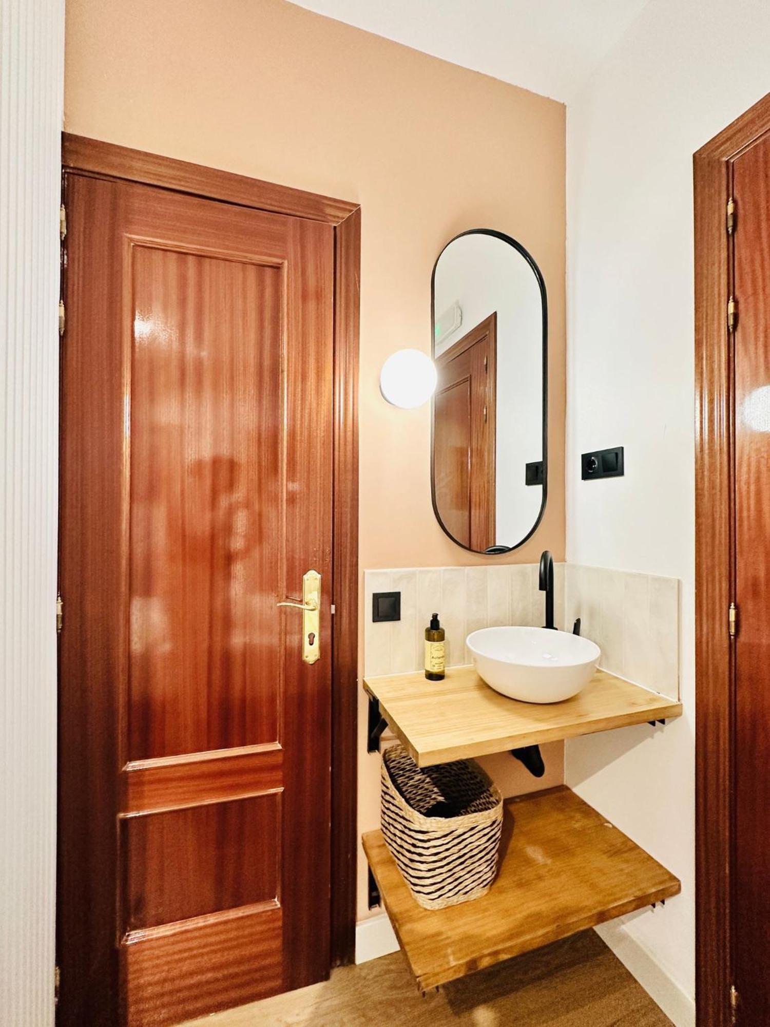 Double Room Private Bathroom,1653372986:JPEG