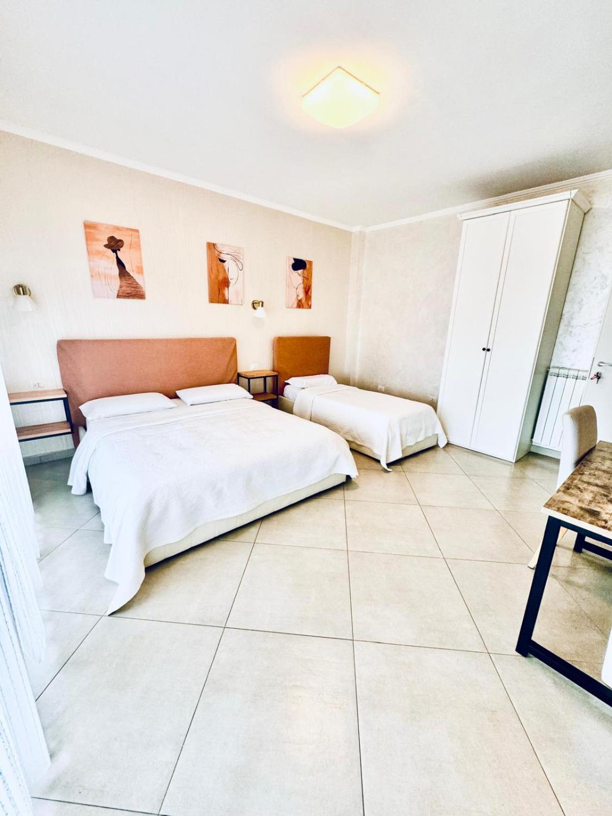 Triple Room Balcony