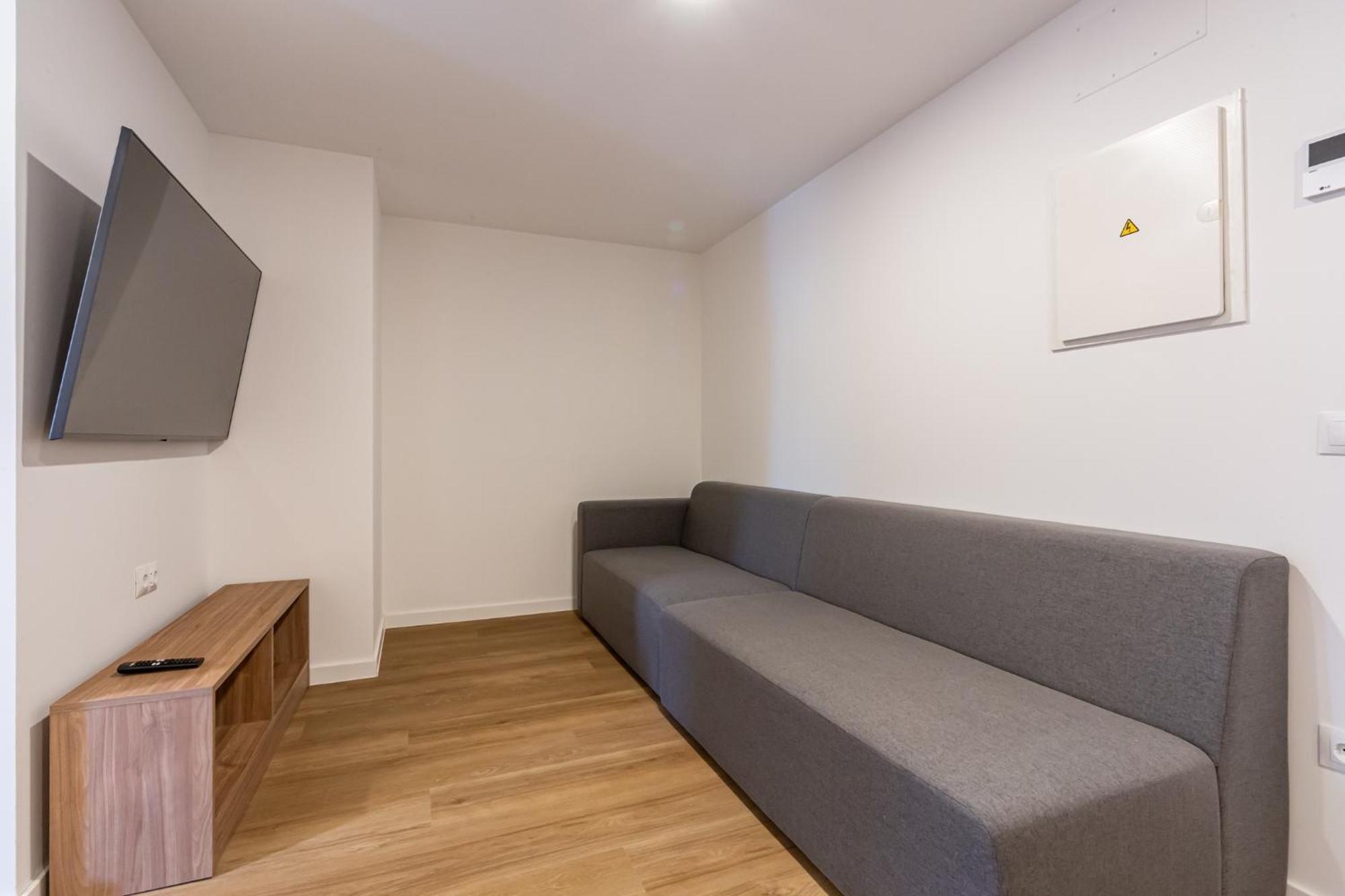 Four-Bedroom Apartment,1653710206:JPEG