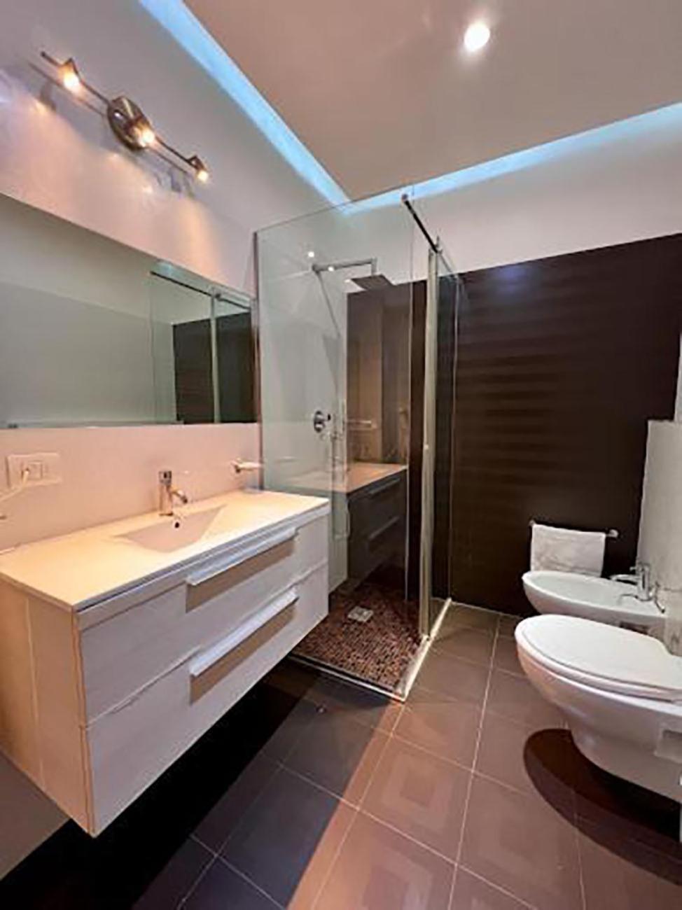 Large Double or Twin Room