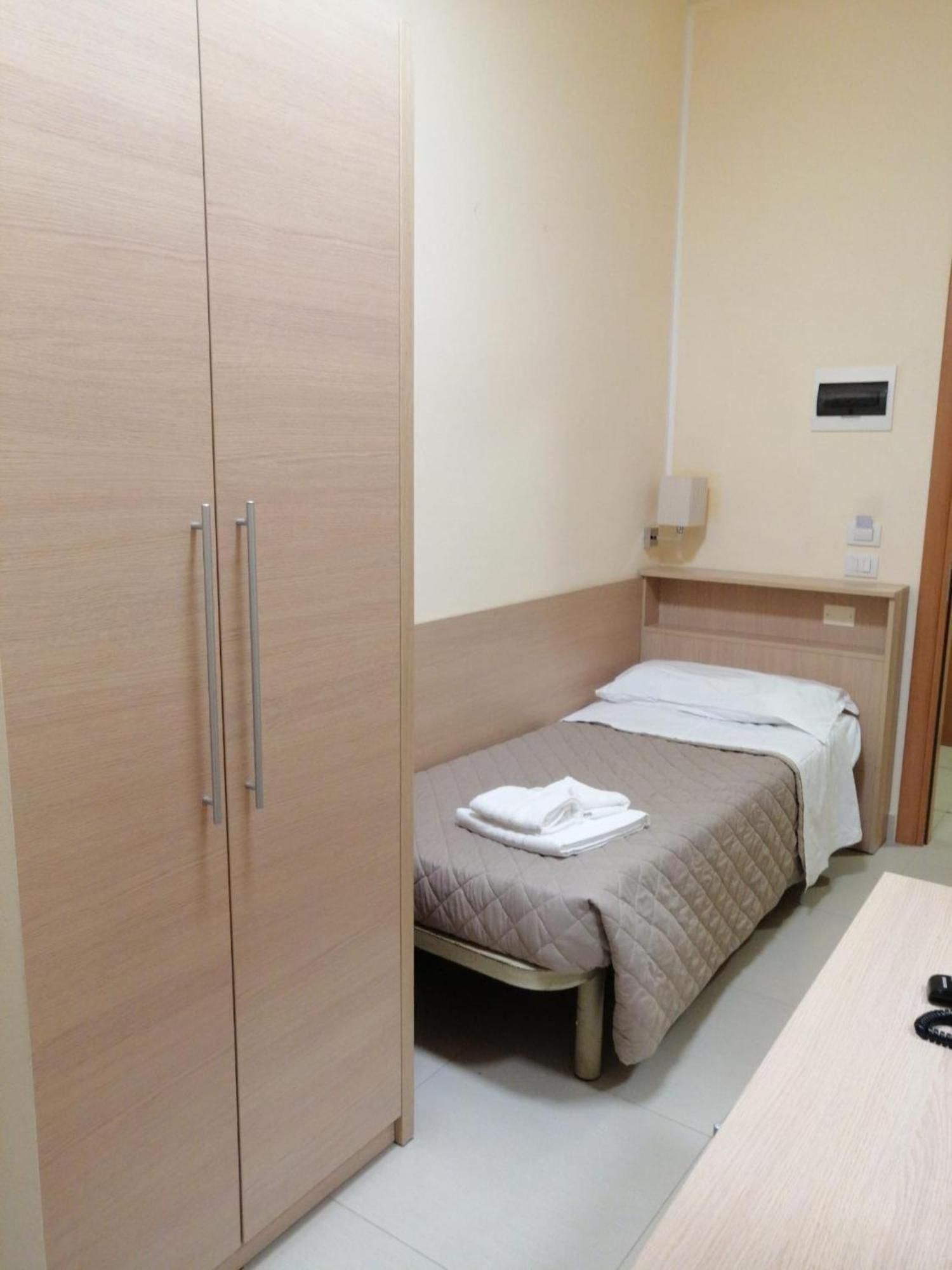 Single Room Balcony