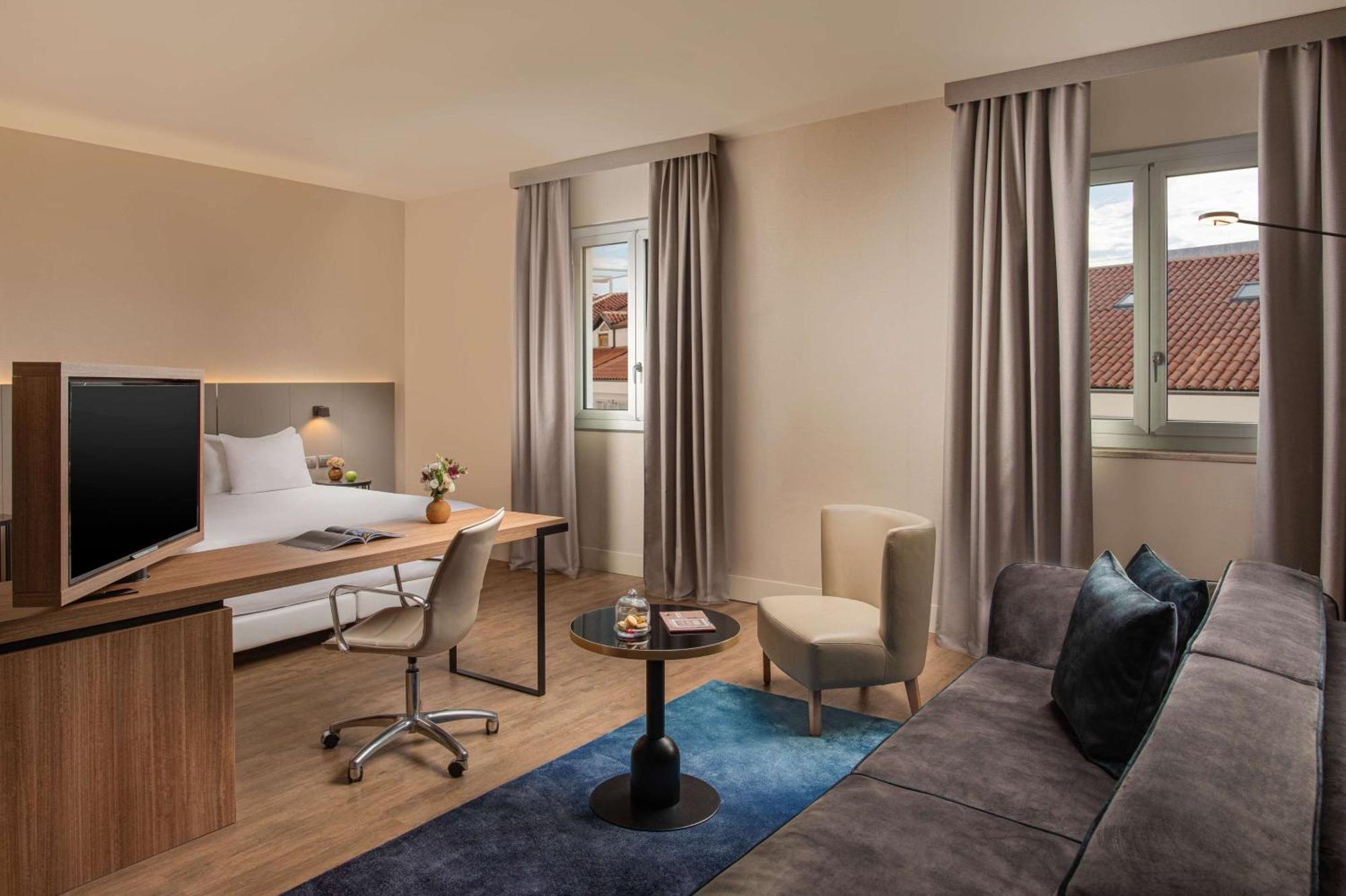 Junior Suite,1654246643:JPEG