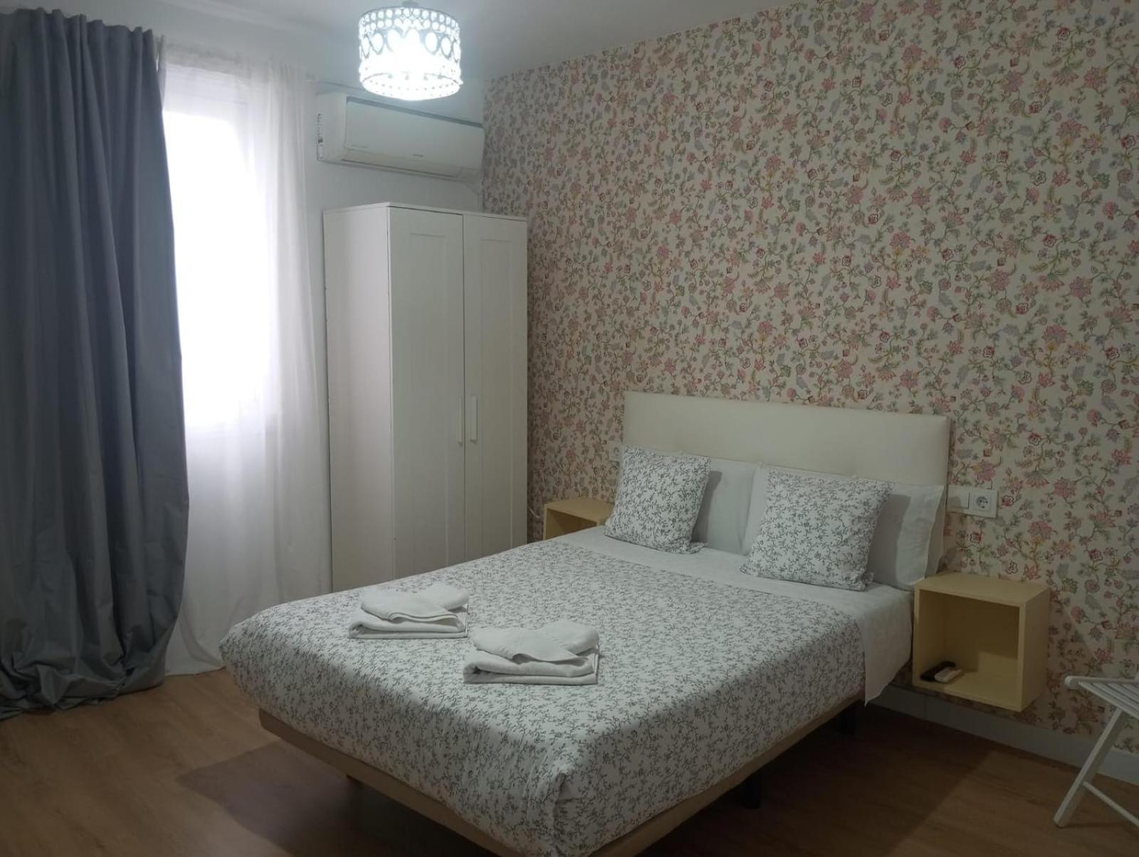 Double Room Private Bathroom