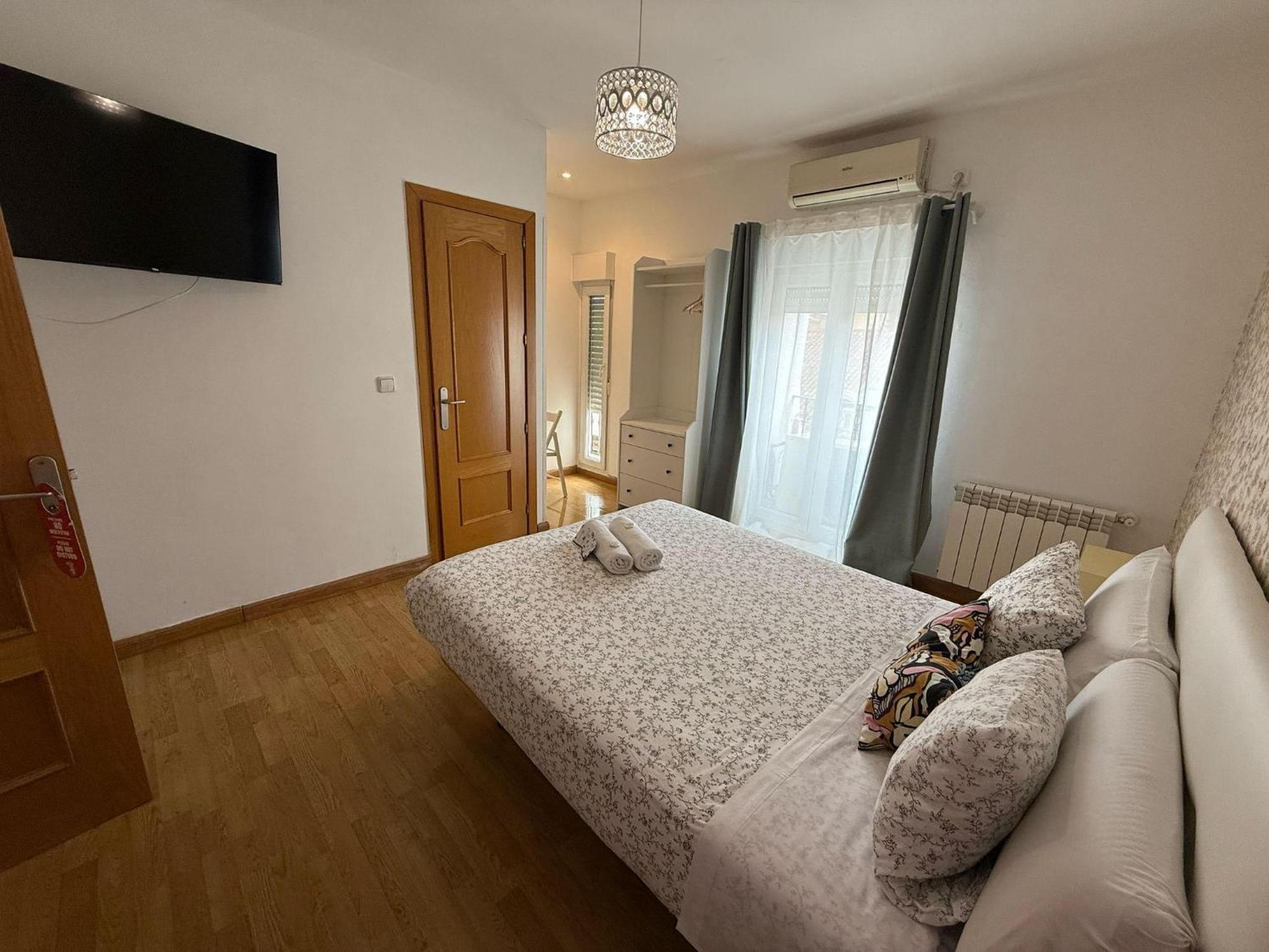 Double Room Private Bathroom