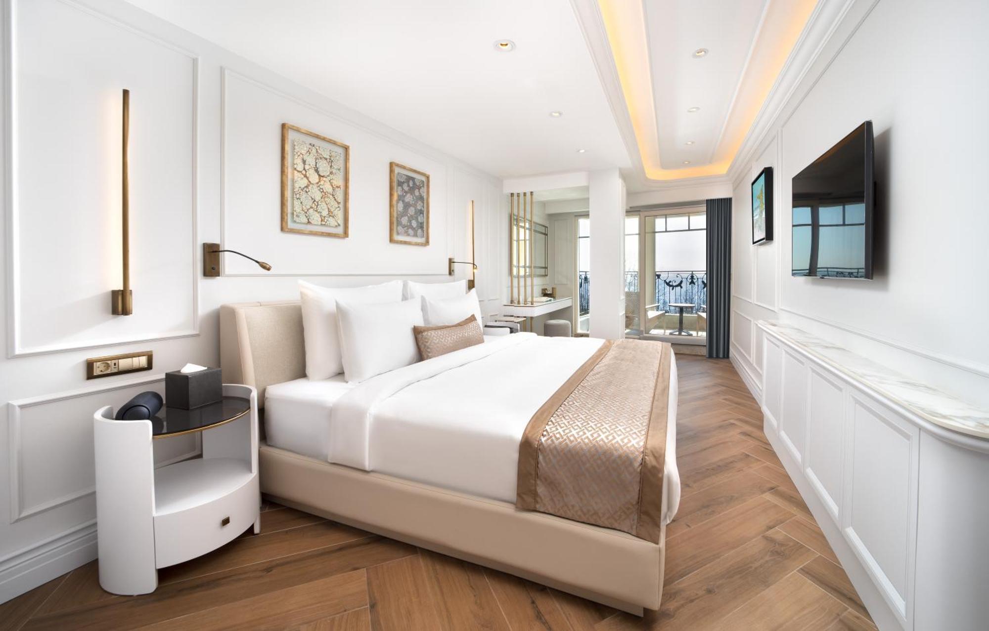 Family Suite Balcony,1655377792:JPEG
