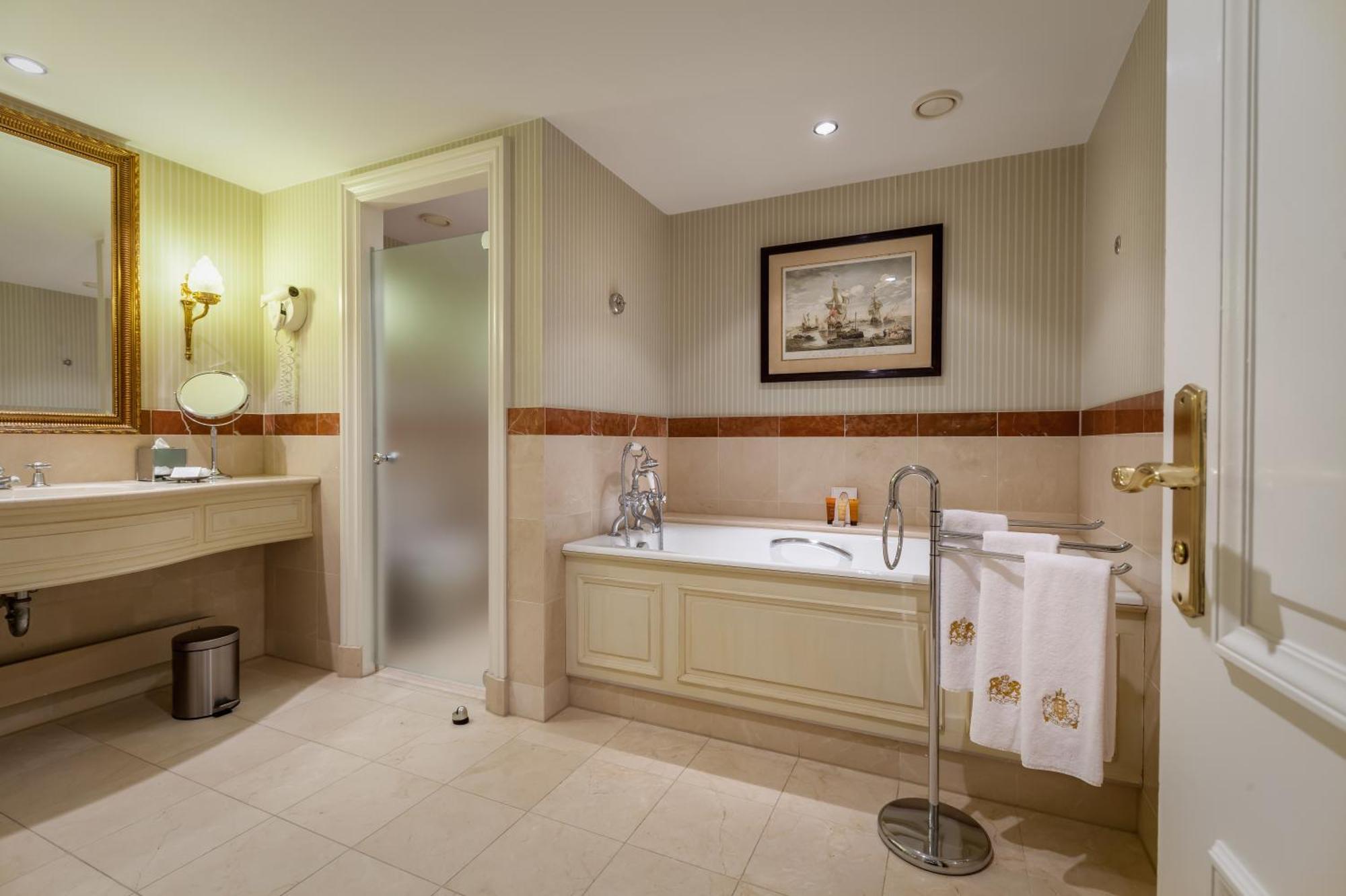 Junior King Suite City View,1773665842:JPEG