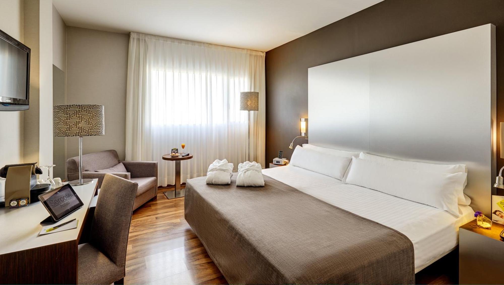 Executive Double Room,1656179117:JPEG