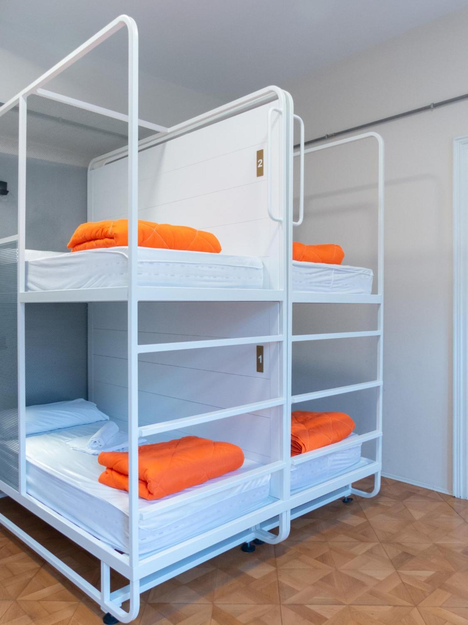 6-Bed Mixed Dormitory Room