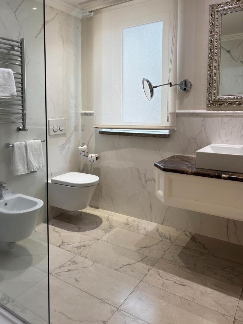 Prestige Suite Spa Bath