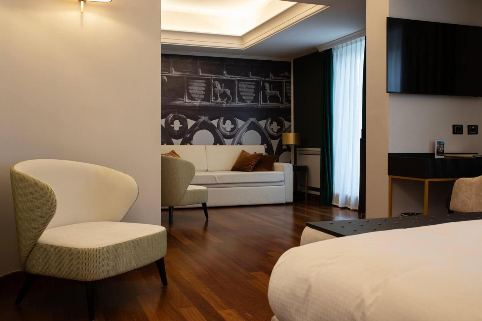 Prestige Suite Spa Bath