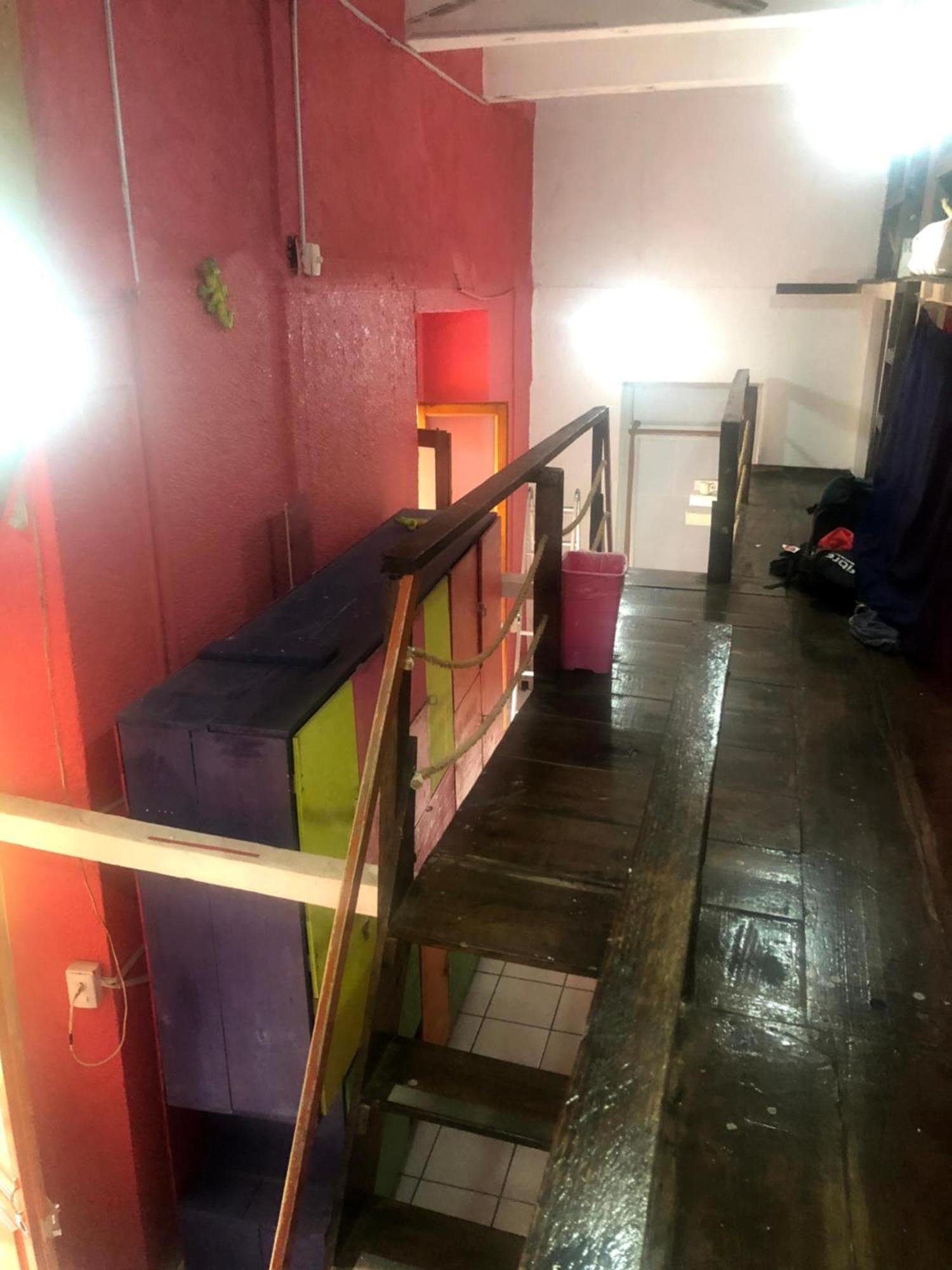 Single Bed Mixed Dormitory Room