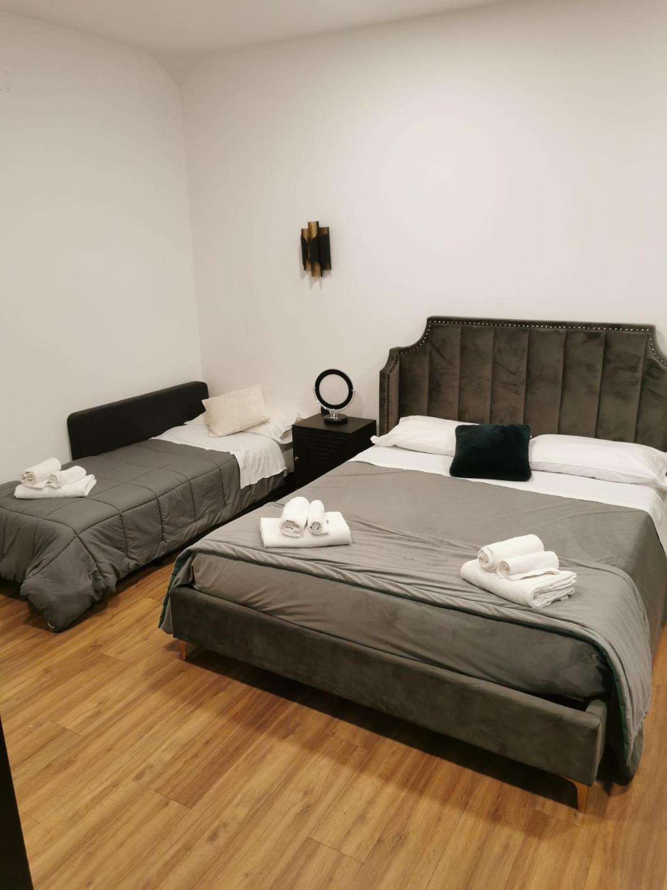 Two-Bedroom Deluxe Apartment